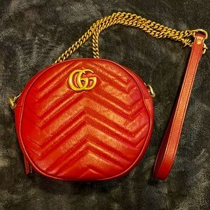 GUCCI MARMOT MINI ROUND CROSSOVER BAG—- EXCELLENT CONDITION!! 100% AUTHENTIC!!